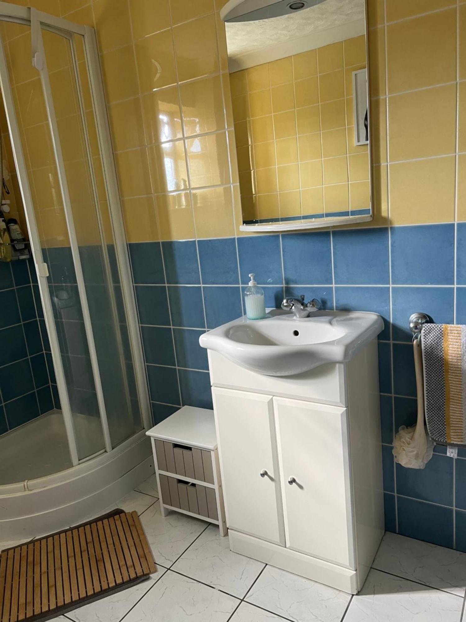 Double Room At The Bungalow With Shared Shower Room Kettering Bagian luar foto